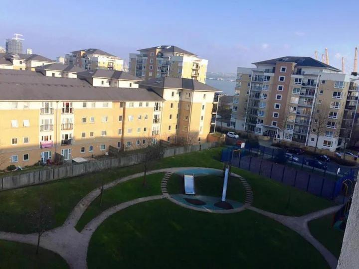 Room 1 Or 2 Ppl Near Excel, O2, Canary Wharf - Londra Exterior foto
